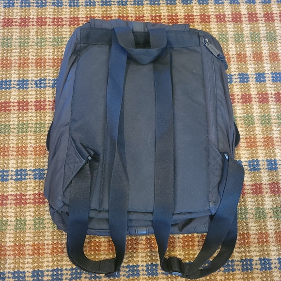 Herschel Small Travel Backpack - Picture 5 of 8